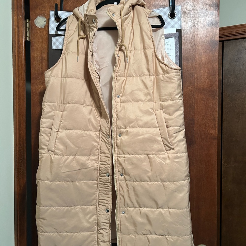 Women's Tan Quilted Vest